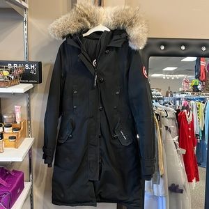 Canada Goose Womens Long Coat w Fur Trum, Size Small